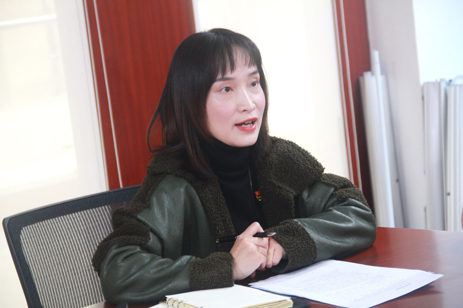 先學(xué)一步 學(xué)深一層 武漢體育中心紀(jì)委傳達學(xué)習(xí)十九屆四中全會精神(圖3)