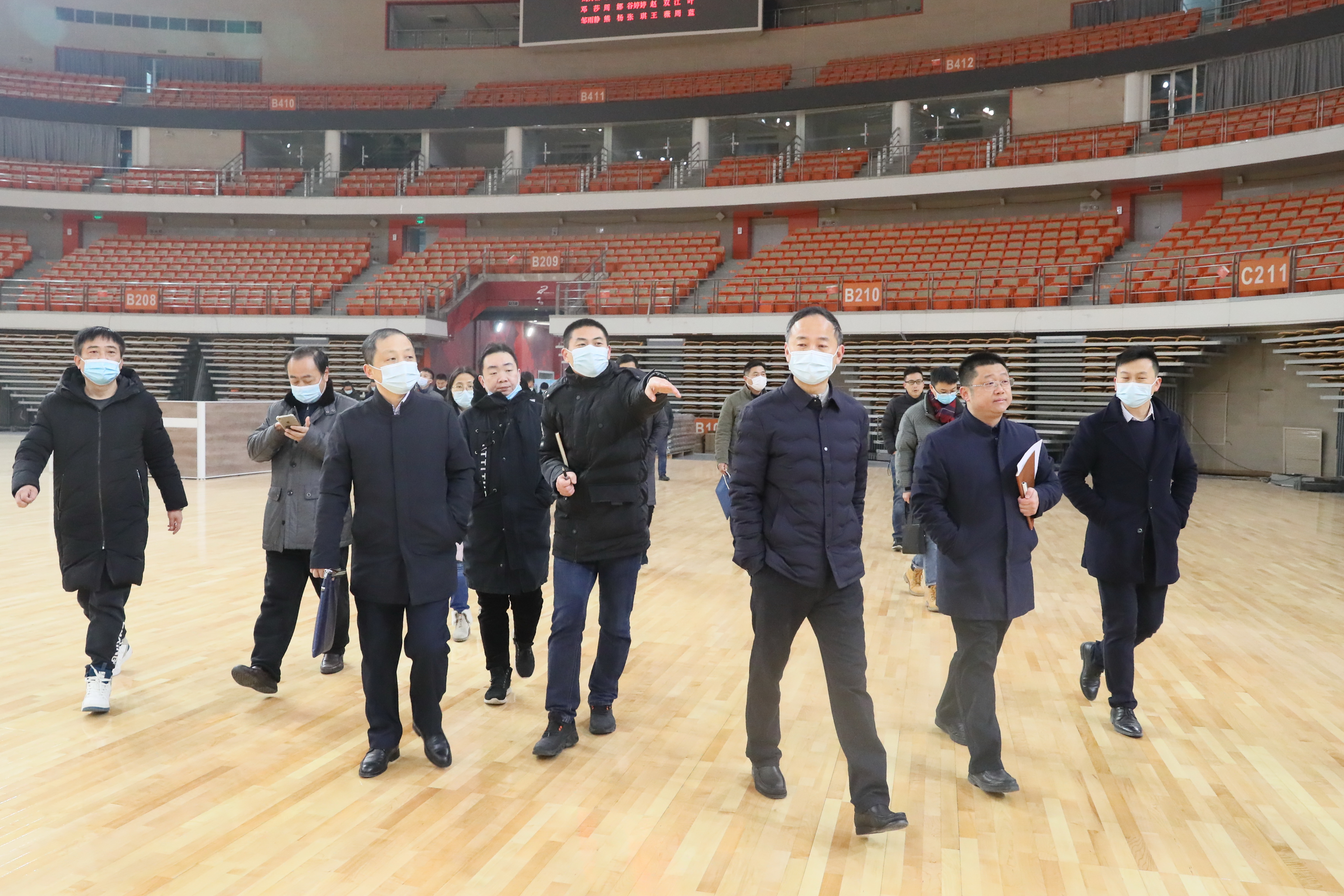 市紀委監委派駐市城建局紀檢監察組調研武漢體育中心平戰結合改造項目(圖4)