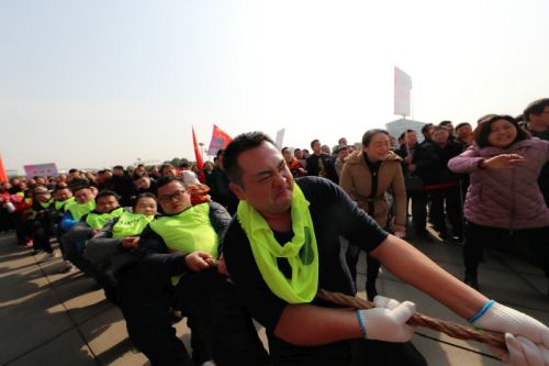武漢體育中心衛冕全區拔河比賽冠軍(圖7)