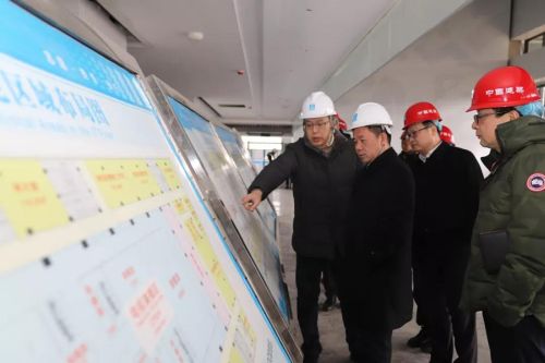 市委常委、宣傳部長張世華調研軍運會主媒體中心(圖2)