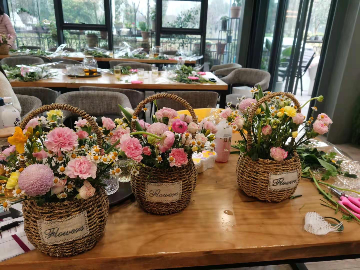 情暖三月 如花綻放 工會三八節花藝活動溫情上演(圖5) 情暖三月 如花綻放 工會三八節花藝活動溫情上演(圖5)